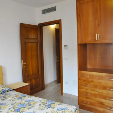 Fronte Mare Apartment Castiglioncello
